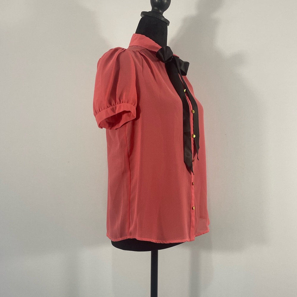 Coral, short sleeve, gold button up shirt,Sheer,bow tie,size Medium - Picture 5 of 9